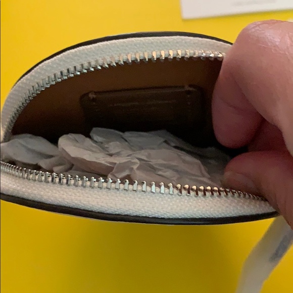 🥳HP🥳 Coach Ms. Pac-Man Round Coin Case. - Picture 4 of 5